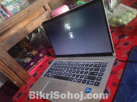 HP Elitebook 840 G8